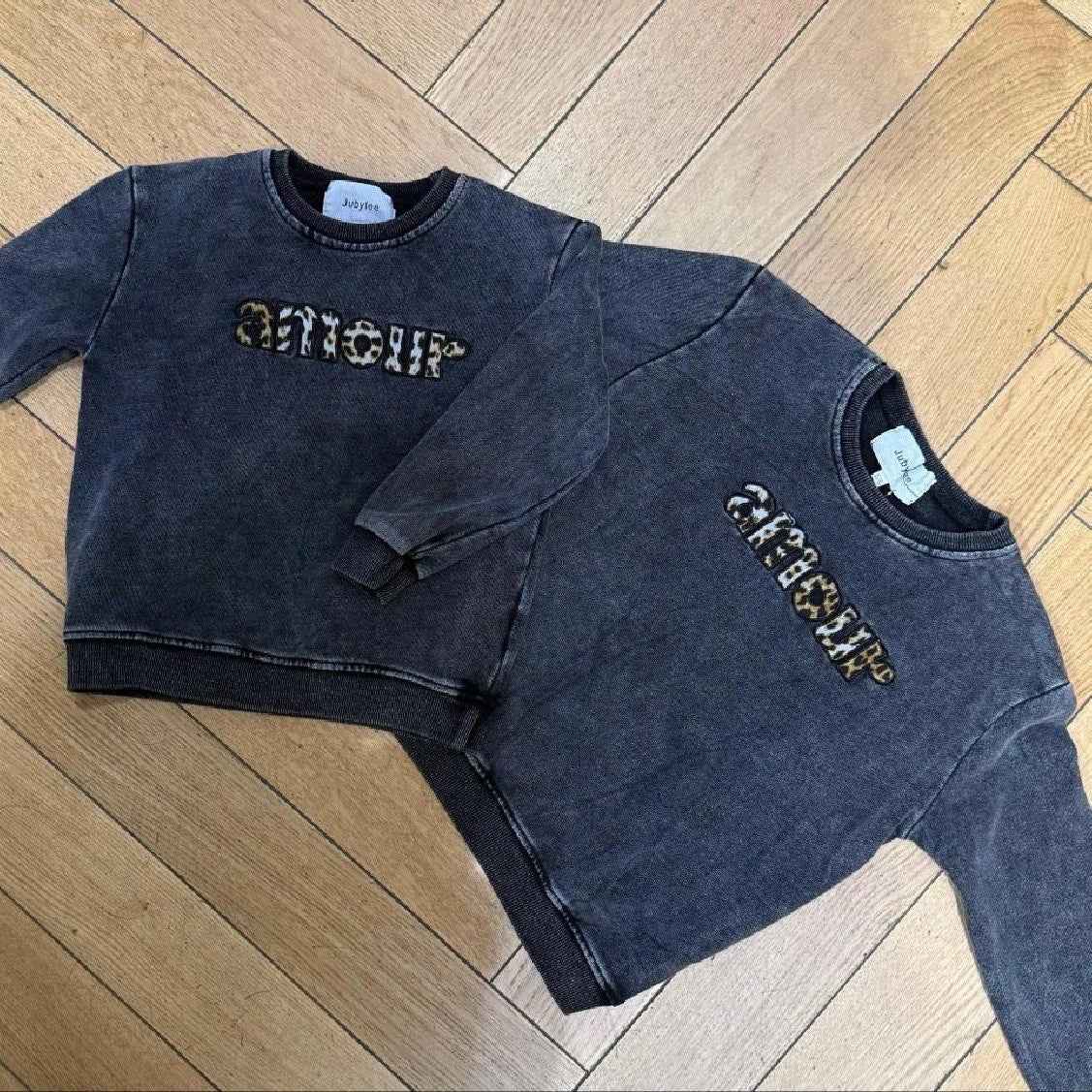 Sweat fille AMOUR gris