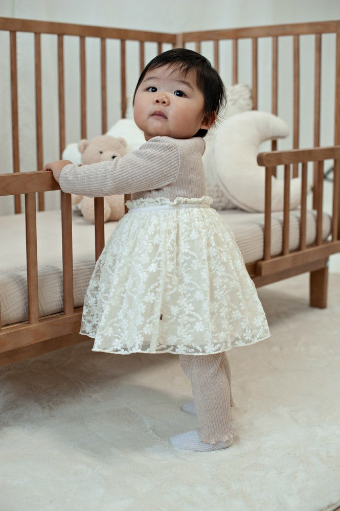 Robe bébé fille beige et dentelle écrue Isalie