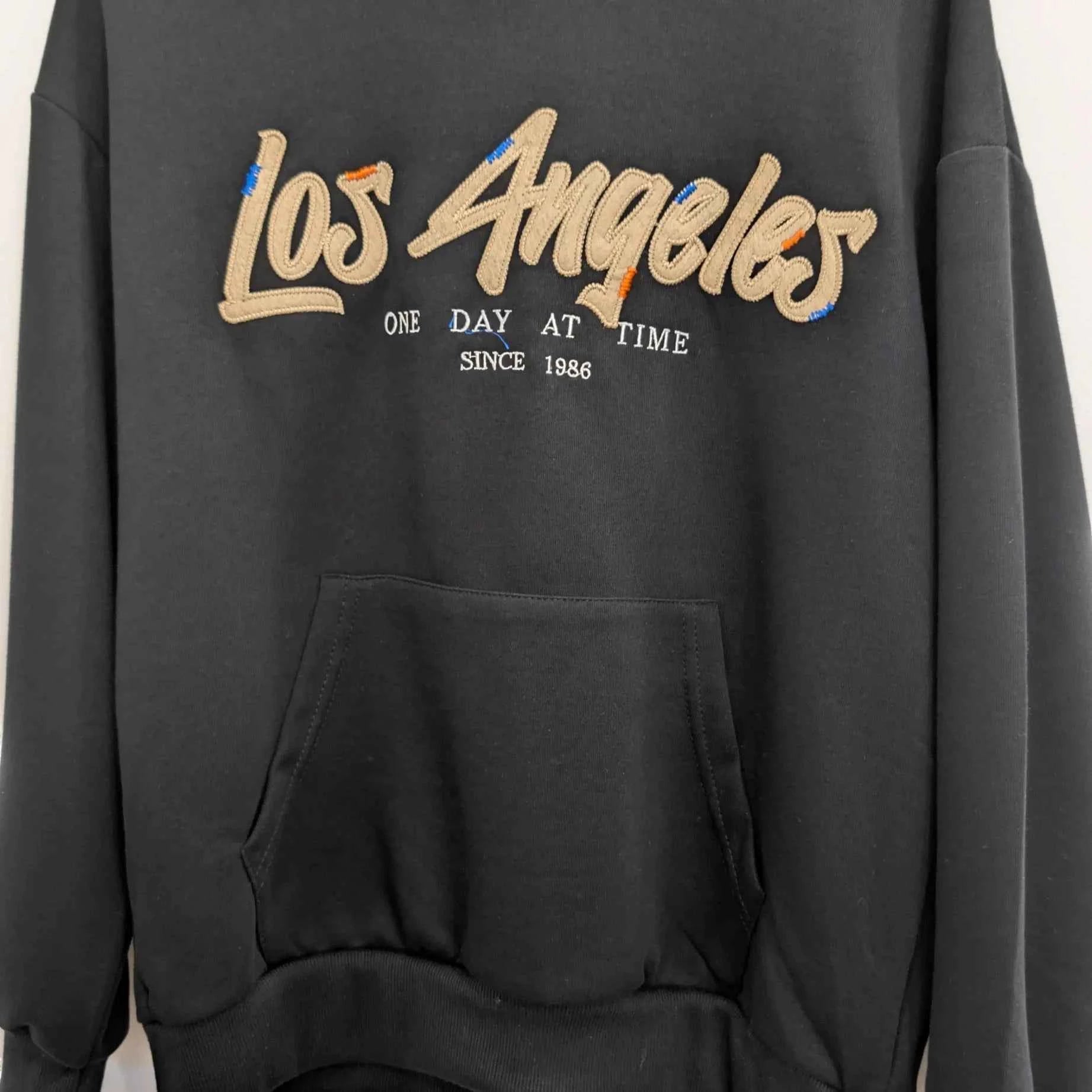 Sweat ado los angeles