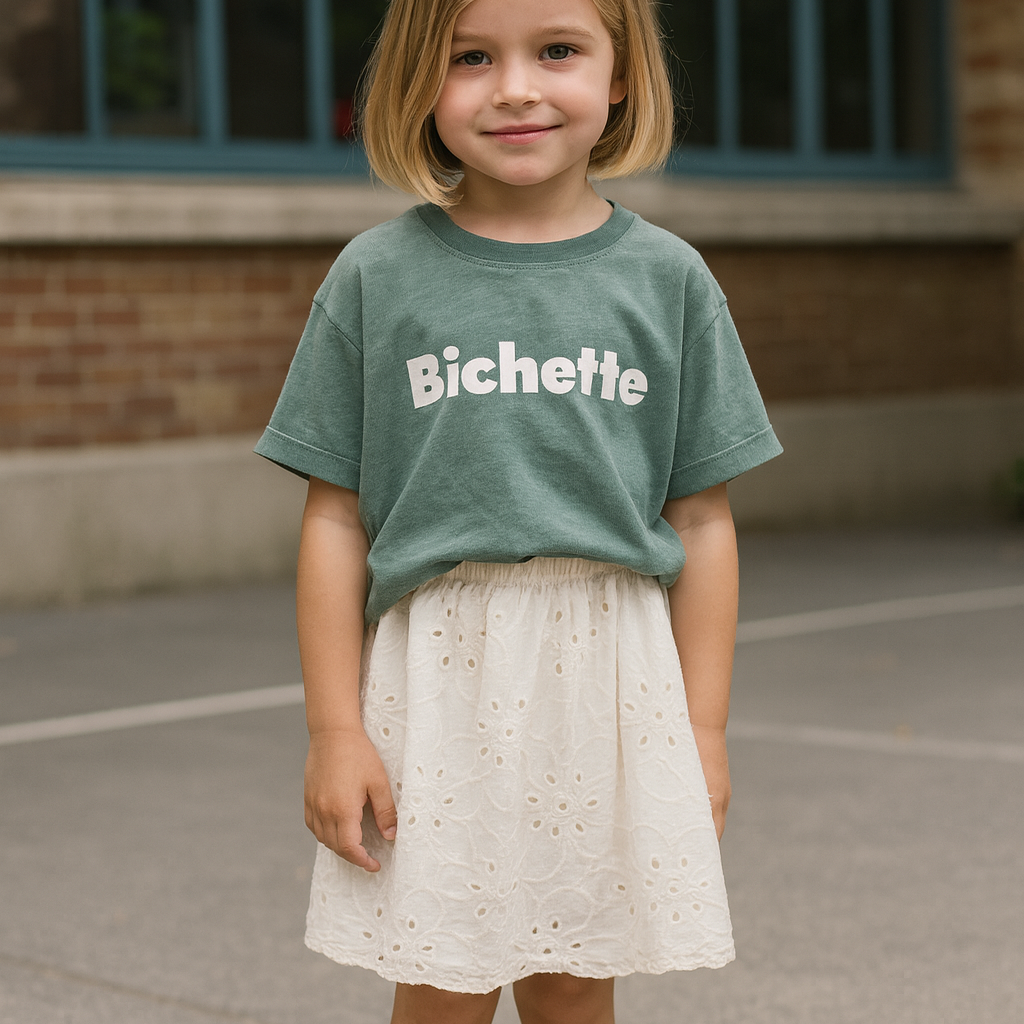 Jupe brodée beige clair