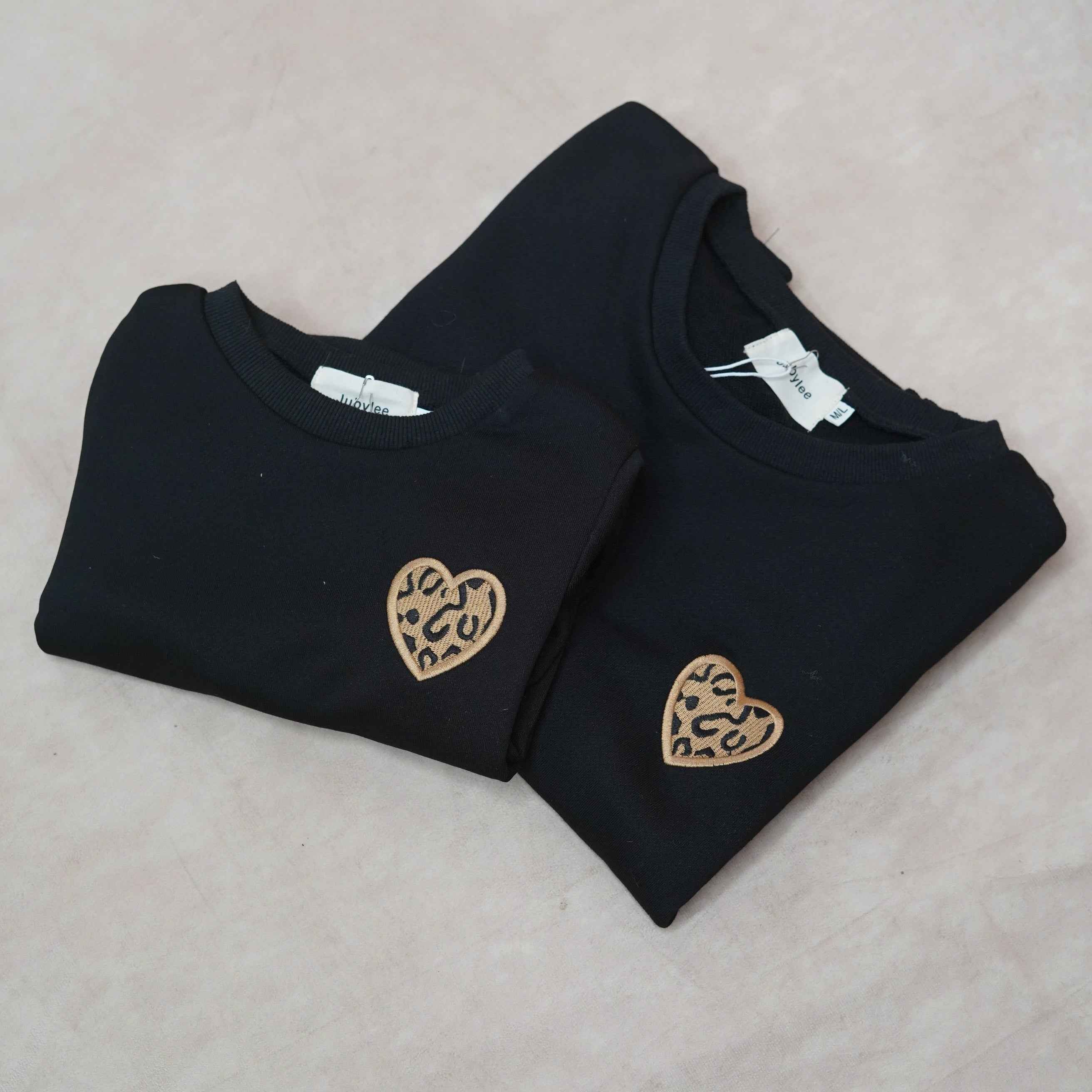 Sweat fille cœur léopard