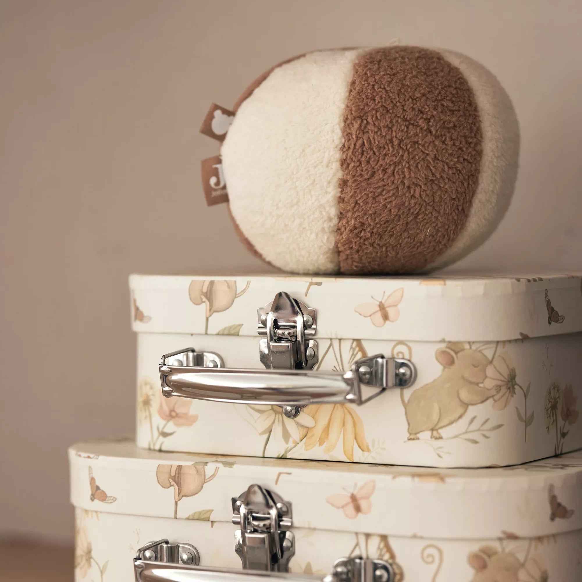 Balle d'éveil ivoire/biscuit